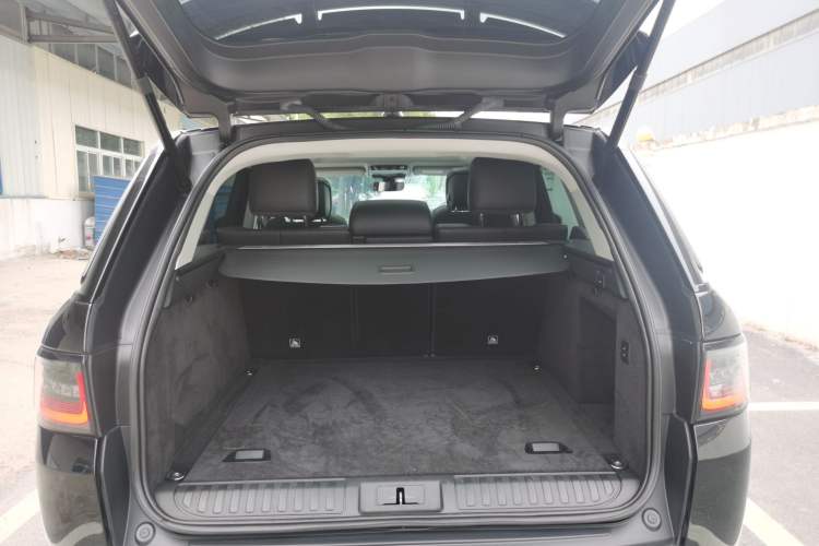 Used Land Rover Range Sport 2019 3.0 SC V6 Special Edition Trunk