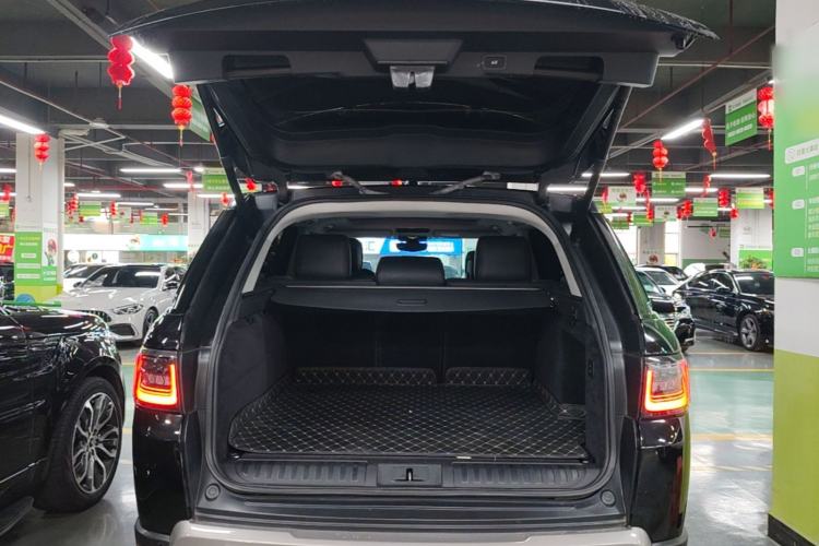 Used Land Rover Range Sport 2019 3.0 SC V6 Special Edition Trunk