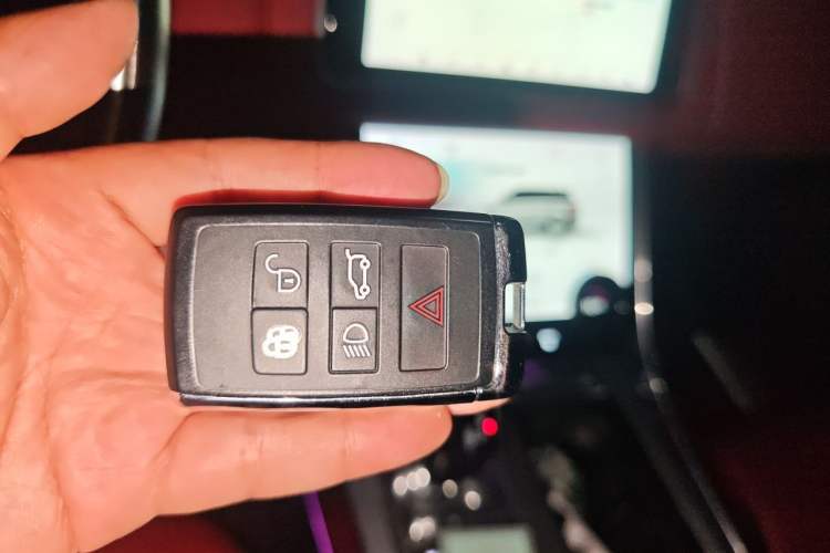 Used Land Rover Range Sport 2019 3.0 L6 HSE DYNAMIC Vehicle Key