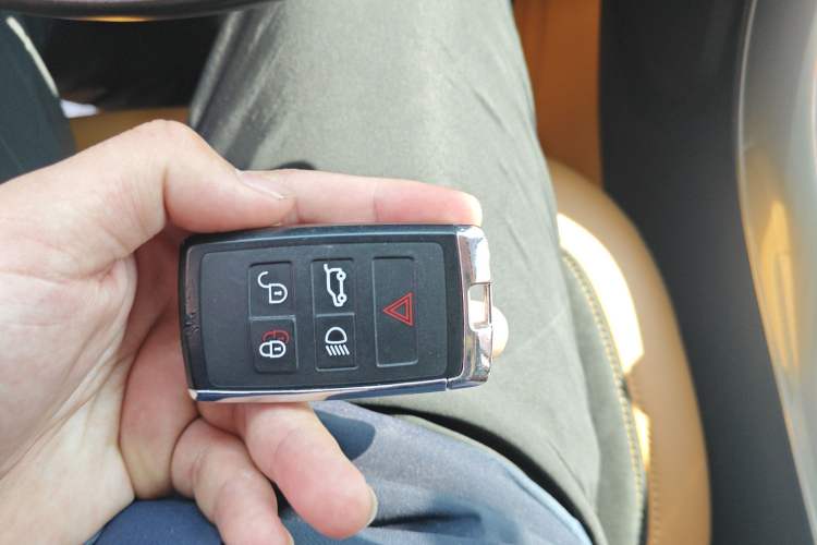 Used Land Rover Range Sport 2019 3.0 SC V6 HSE DYNAMIC Vehicle Key