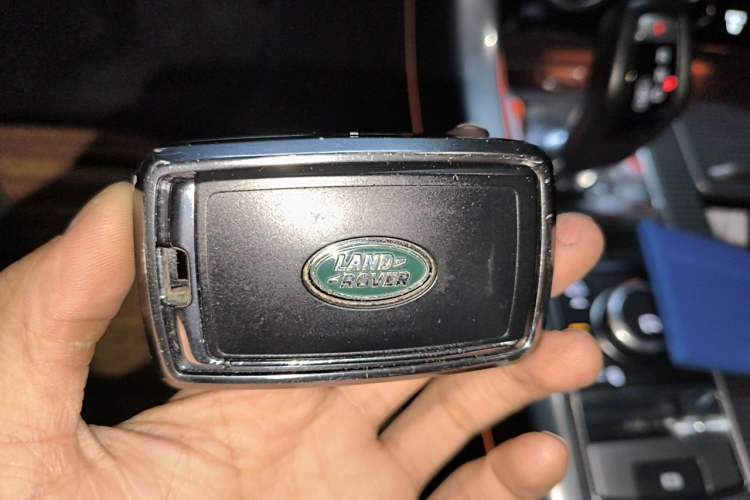 Used Land Rover Range Sport 2019 3.0 L6 HSE DYNAMIC Vehicle Key