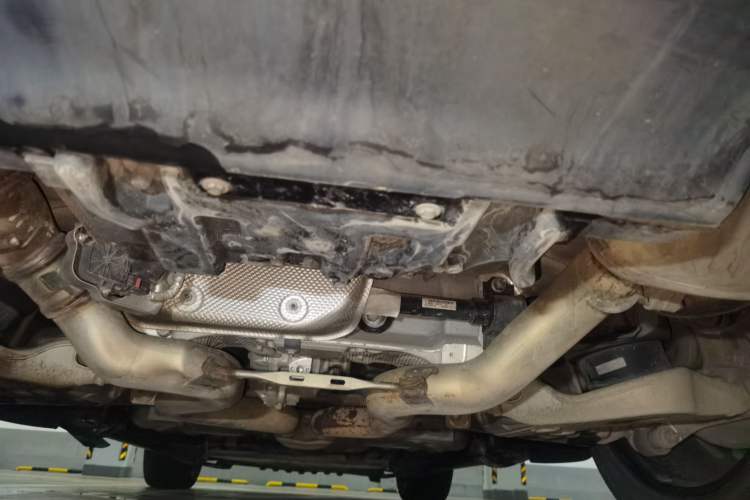 Used Land Rover Range Sport 2019 3.0 L6 HSE DYNAMIC Chassis Rear