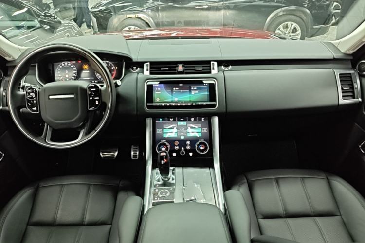 Used Land Rover Range Sport 2019 3.0 L6 HSE DYNAMIC Center Console