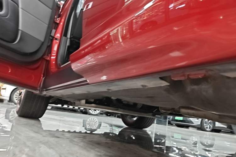 Used Land Rover Range Sport 2019 3.0 L6 HSE DYNAMIC Left Side Sill