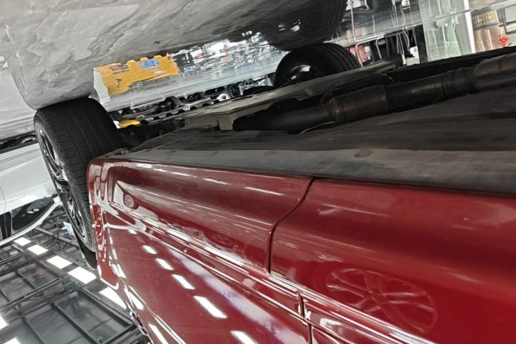 Used Land Rover Range Sport 2019 3.0 L6 HSE DYNAMIC Right Side Sill