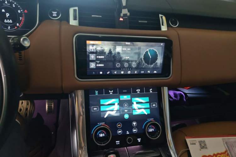 Used Land Rover Range Sport 2019 3.0 L6 HSE DYNAMIC Audio And AC Panel