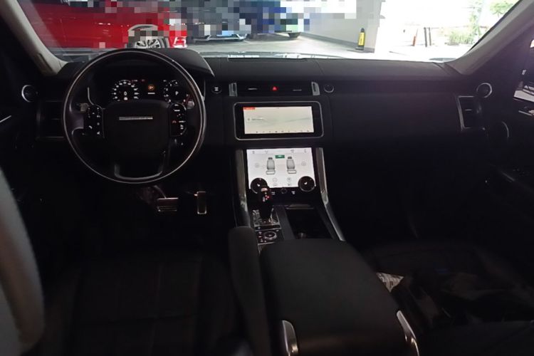 Used Land Rover Range Sport 2019 3.0 L6 HSE DYNAMIC Center Console