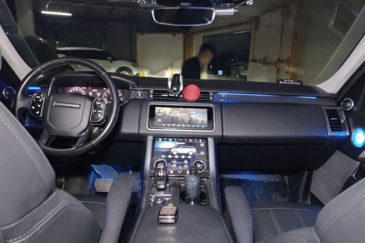 Used Land Rover Range Sport 2019 3.0 SC V6 Special Edition Center Console