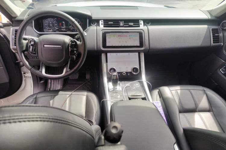 Used Land Rover Range Sport 2019 3.0 SC V6 Special Edition Center Console