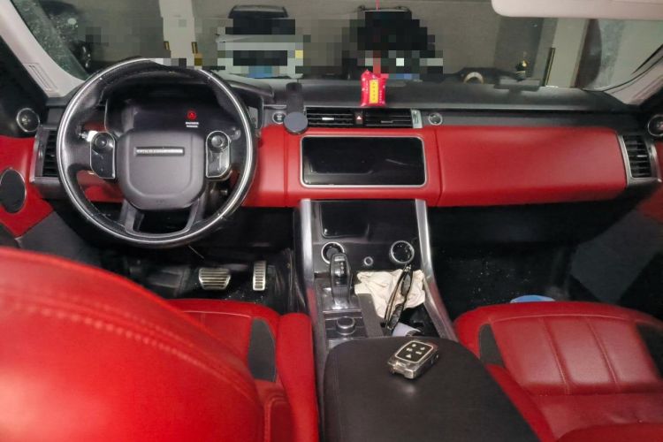 Used Land Rover Range Sport 2019 3.0 SC V6 HSE DYNAMIC Center Console