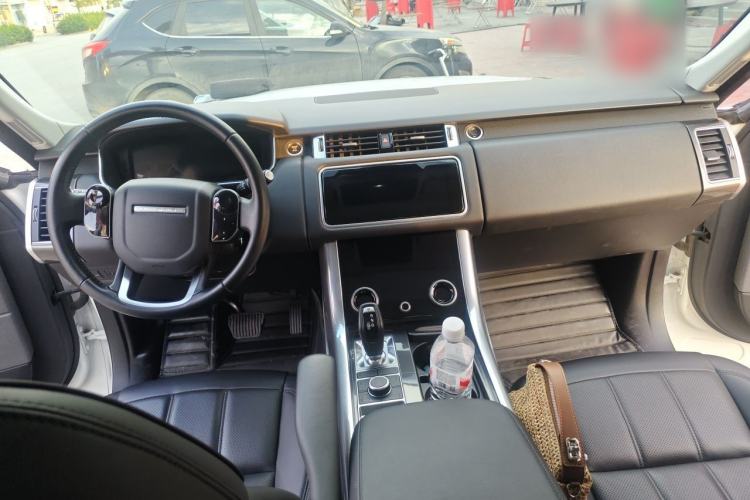Used Land Rover Range Sport 2019 3.0 SC V6 Special Edition Center Console
