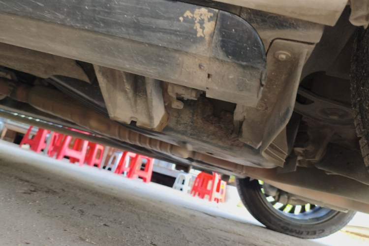 Used Land Rover Range Sport 2019 3.0 L6 HSE DYNAMIC Chassis Rear Left