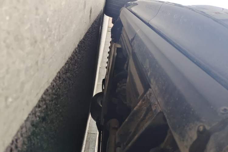 Used Land Rover Range Sport 2019 3.0 L6 HSE DYNAMIC Chassis Rear Left