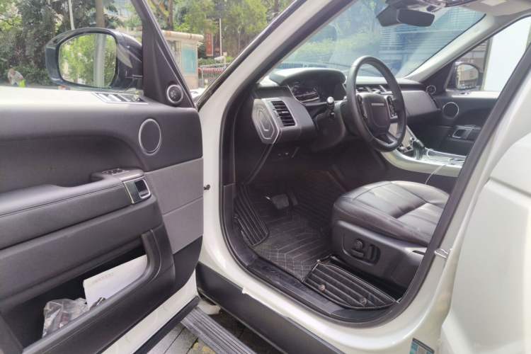 Used Land Rover Range Sport 2019 3.0 SC V6 Special Edition Driver Seat