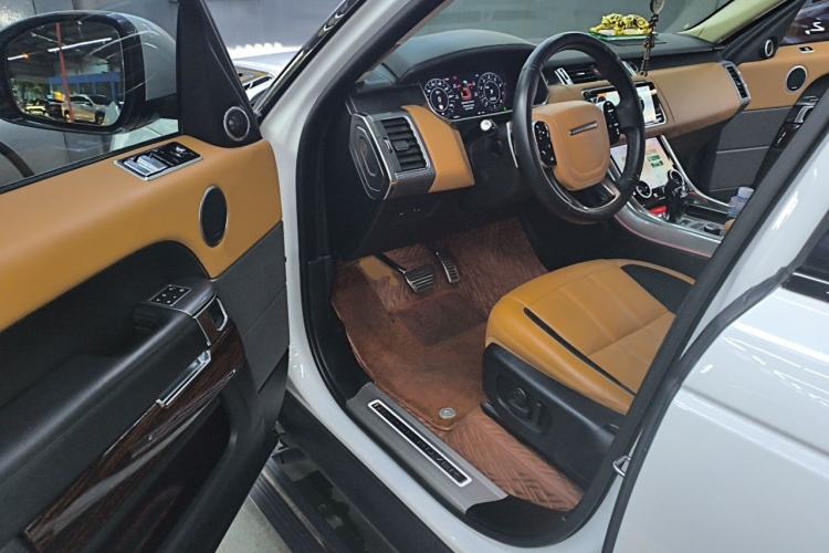 Used Land Rover Range Sport 2019 3.0 L6 SE Driver Seat