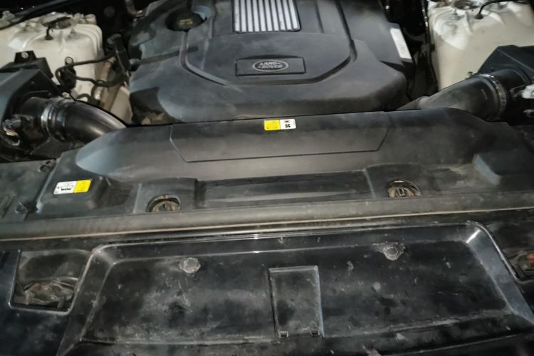Used Land Rover Range Sport  Engine Bay