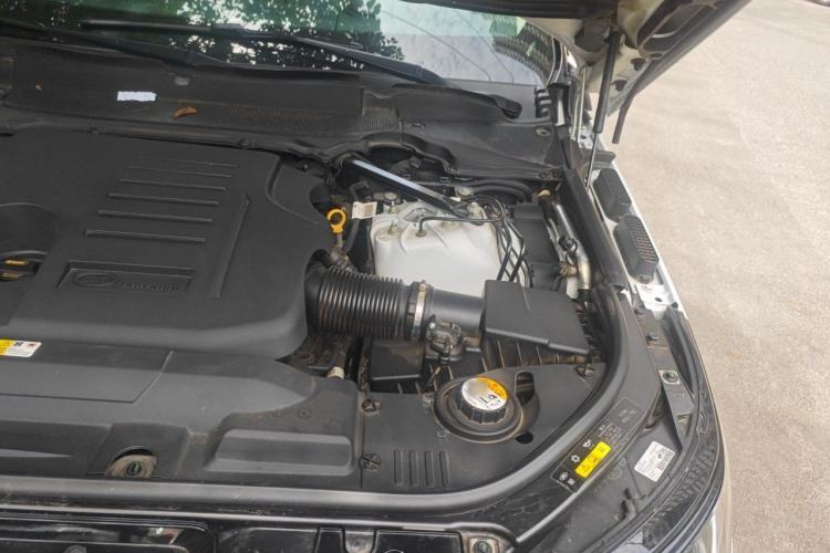 Used Land Rover Range Sport 2019 3.0 L6 HSE DYNAMIC Engine Bay Left
