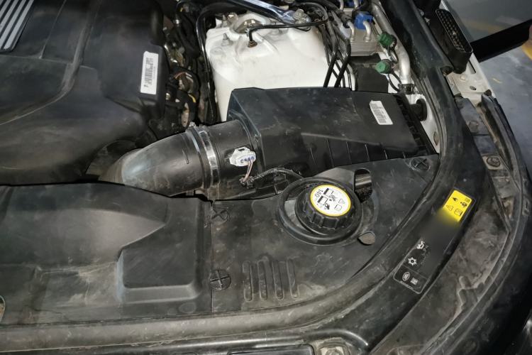Used Land Rover Range Sport  Engine Bay Left