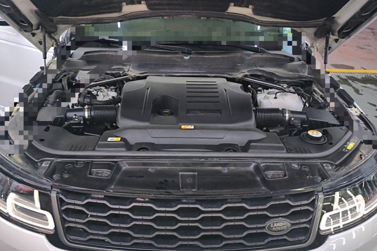 Used Land Rover Range Sport 2019 3.0 L6 SE Engine Bay