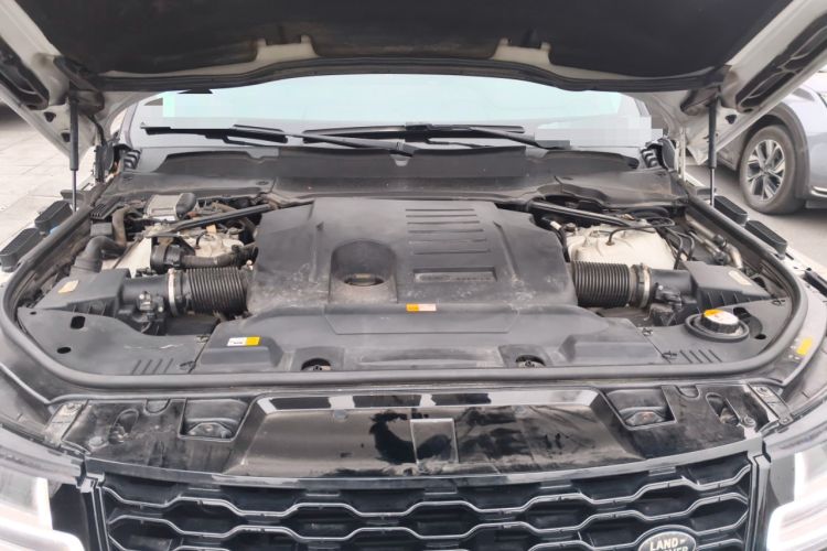 Used Land Rover Range Sport 2019 3.0 L6 HSE DYNAMIC Engine Bay