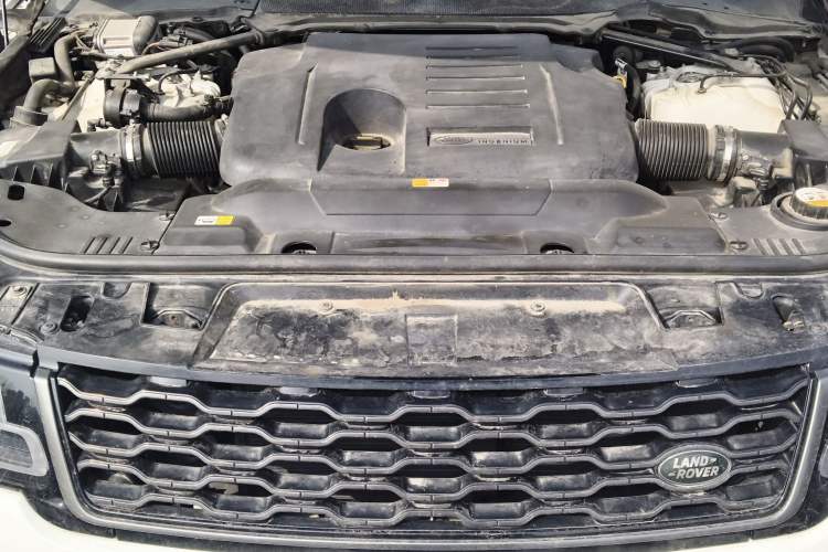 Used Land Rover Range Sport 2019 3.0 L6 HSE DYNAMIC Engine Bay
