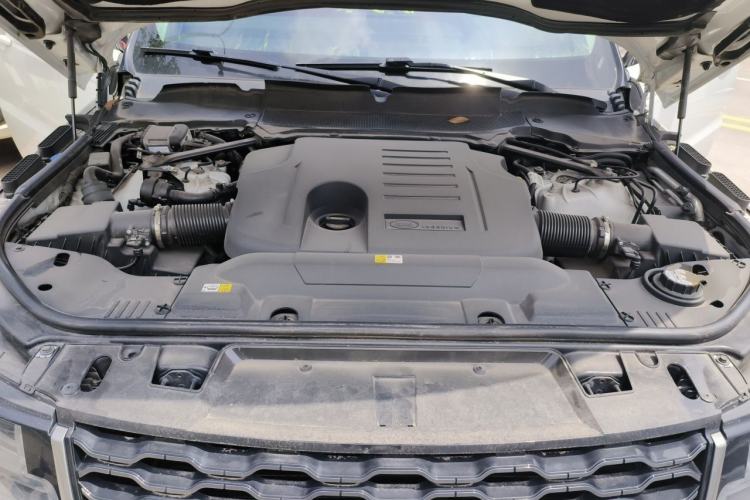 Used Land Rover Range Sport 2019 3.0 L6 HSE DYNAMIC Engine Bay