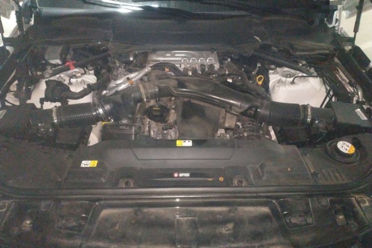 Used Land Rover Range Sport 2019 3.0 L6 HSE DYNAMIC Engine Bay