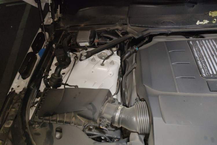 Used Land Rover Range Sport 2019 3.0 SC V6 Special Edition Engine Bay Right