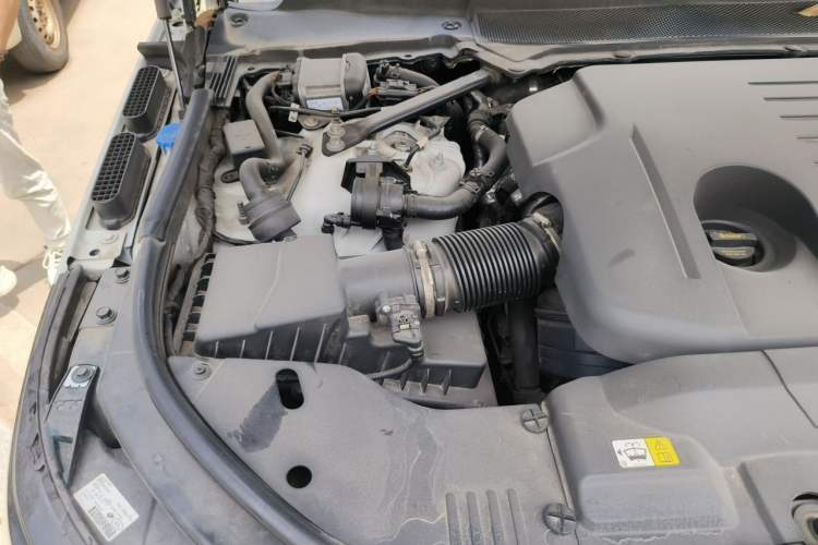 Used Land Rover Range Sport 2019 3.0 L6 HSE DYNAMIC Engine Bay Right