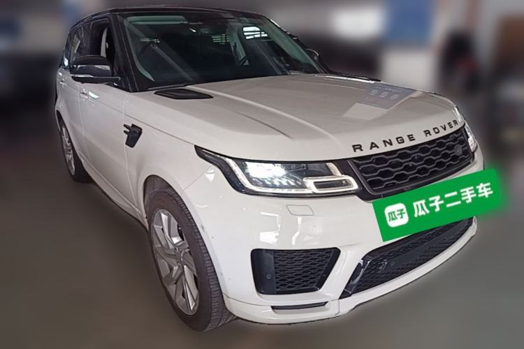 Used Land Rover Range Sport 2019 3.0 L6 HSE DYNAMIC Front Right 45 Deg