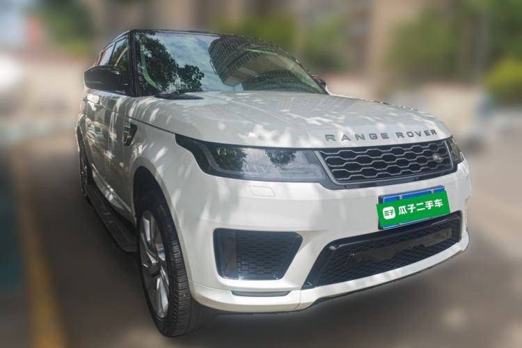 Used Land Rover Range Sport 2019 3.0 L6 HSE DYNAMIC Front Right 45 Deg