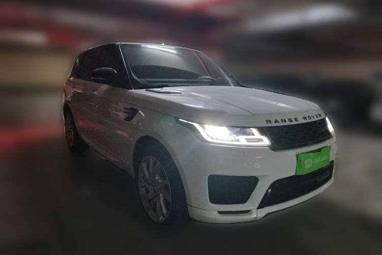 Used Land Rover Range Sport 2019 3.0 L6 HSE DYNAMIC Front Right 45 Deg
