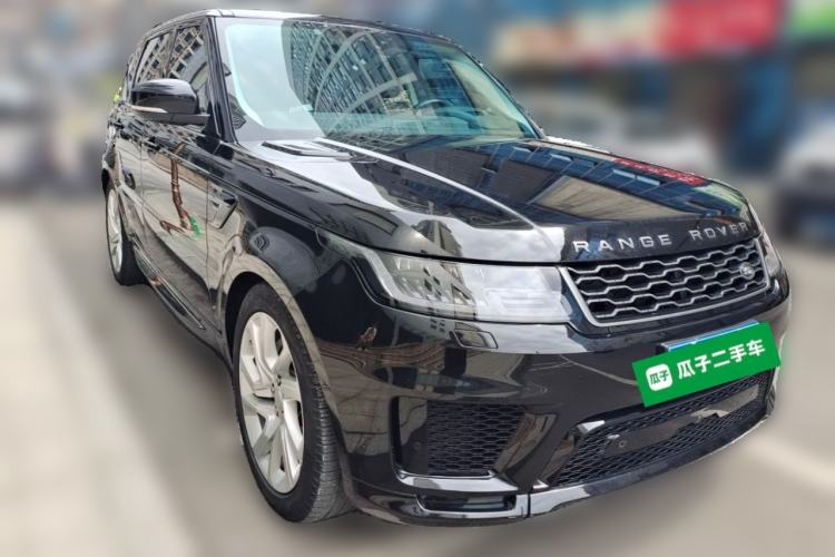 Used Land Rover Range Sport 2019 3.0 L6 HSE DYNAMIC Front Right 45 Deg