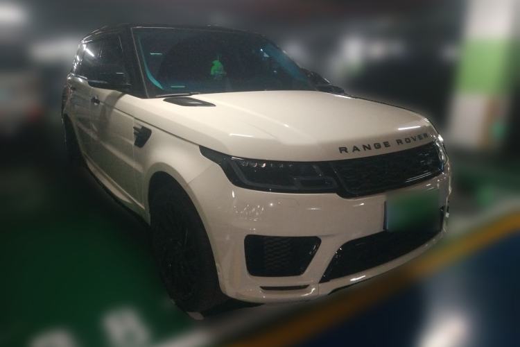 Used Land Rover Range Sport 2019 3.0 L6 HSE DYNAMIC Front Right 45 Deg