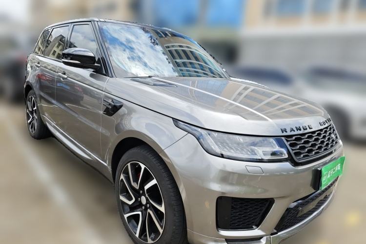 Used Land Rover Range Sport 2019 3.0 L6 HSE DYNAMIC Front Right 45 Deg