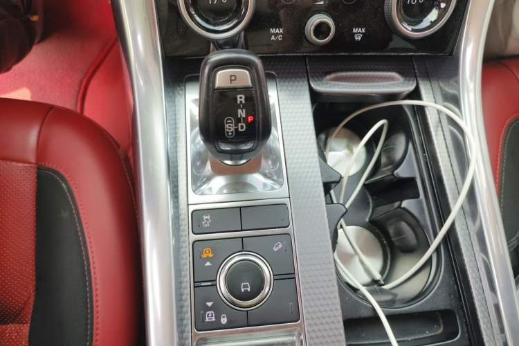 Used Land Rover Range Sport 2019 3.0 L6 HSE DYNAMIC Gear Lever