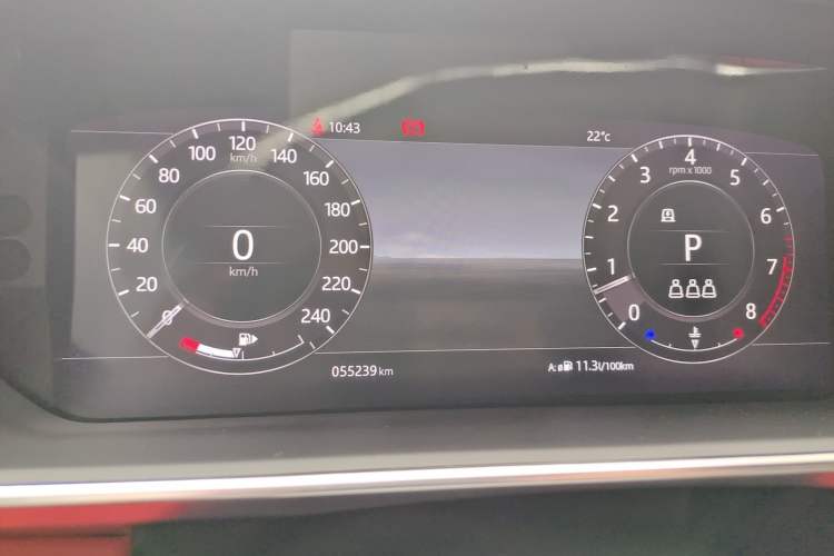 Used Land Rover Range Sport 2019 3.0 L6 HSE DYNAMIC Instrument Cluster
