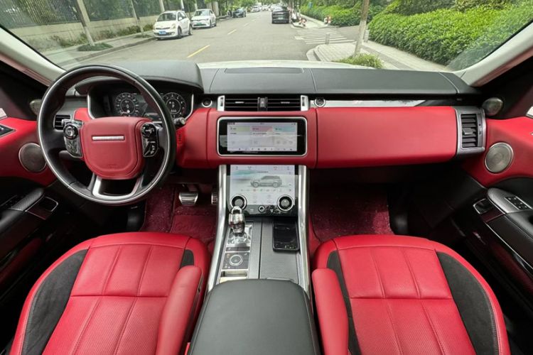 Used Land Rover Range Sport 2019 3.0 L6 HSE DYNAMIC Interior 1