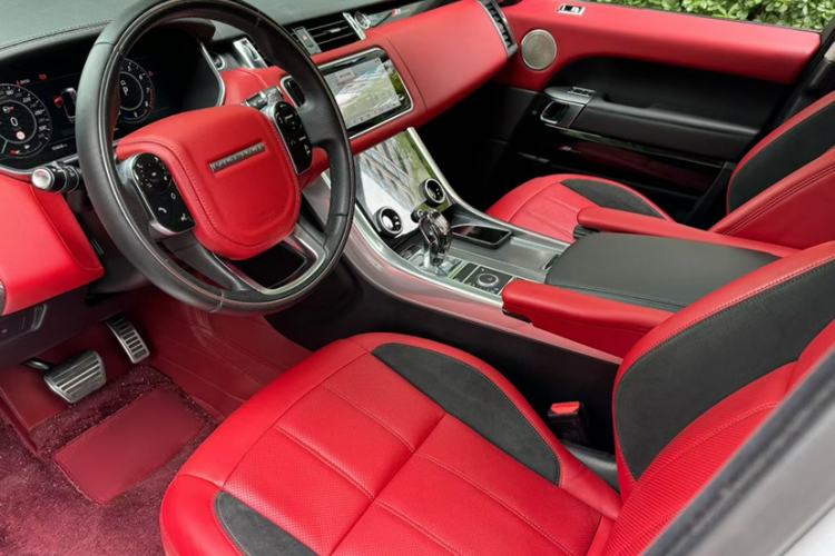 Used Land Rover Range Sport 2019 3.0 L6 HSE DYNAMIC Interior 2