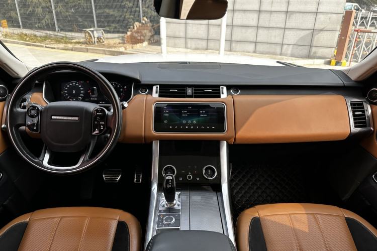 Used Land Rover Range Sport 2019 3.0 SC V6 HSE DYNAMIC Interior 2