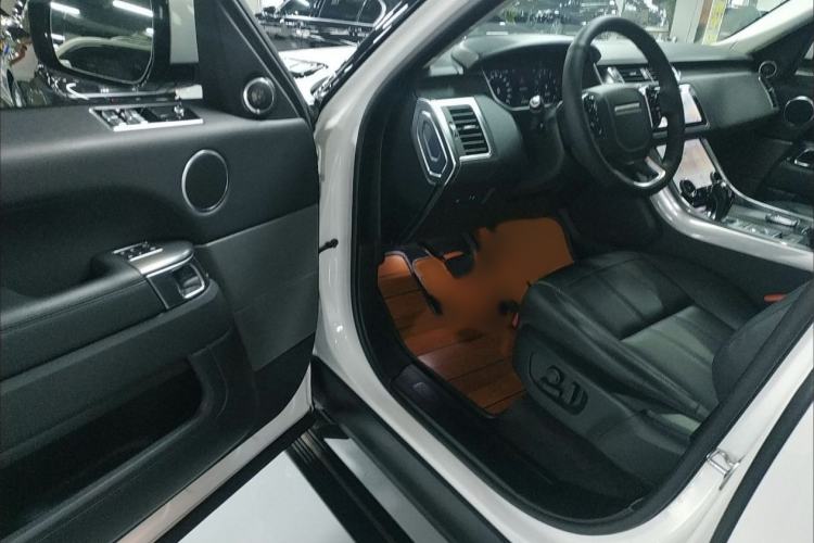 Used Land Rover Range Sport 2019 3.0 SC V6 Special Edition Interior 4