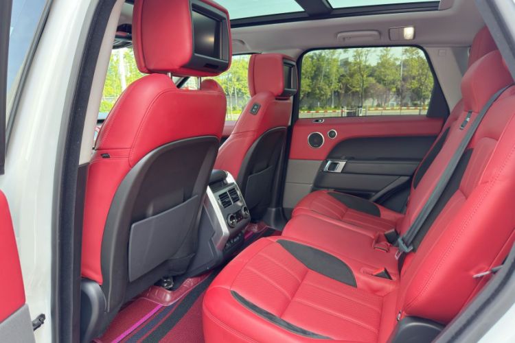 Used Land Rover Range Sport 2019 3.0 L6 HSE DYNAMIC Interior 5
