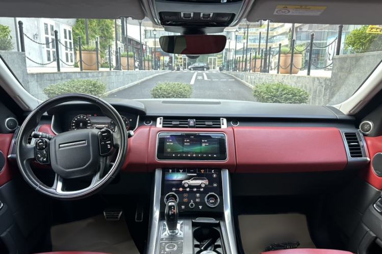 Used Land Rover Range Sport 2019 3.0 SC V6 HSE DYNAMIC Interior 6