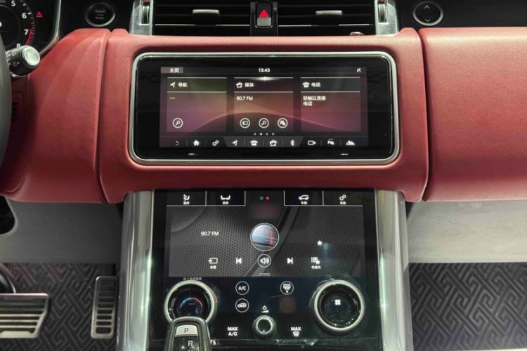 Used Land Rover Range Sport 2019 3.0 L6 HSE DYNAMIC Interior 9