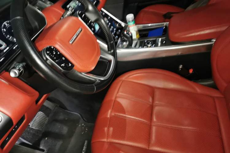 Used Land Rover Range Sport  Left Front Seat