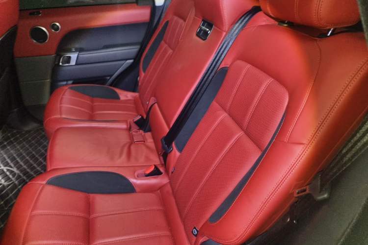 Used Land Rover Range Sport 2019 3.0 L6 HSE DYNAMIC Left Rear Seat