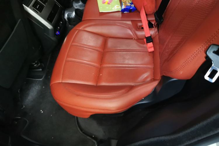 Used Land Rover Range Sport  Left Rear Seat