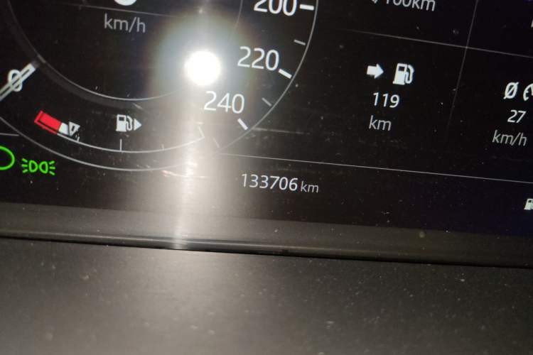 Used Land Rover Range Sport 2019 3.0 SC V6 Special Edition Odometer Close Up