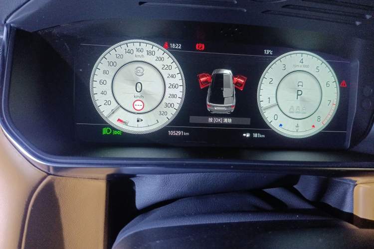 Used Land Rover Range Sport 2019 3.0 L6 HSE DYNAMIC Odometer Close Up
