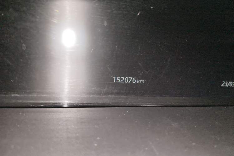 Used Land Rover Range Sport 2019 3.0 L6 SE Odometer Close Up